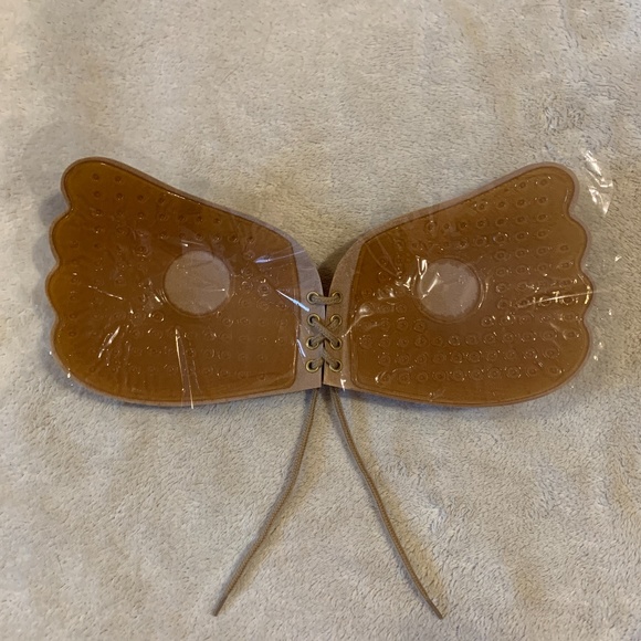 strapless adhesive bra - Picture 4 of 5